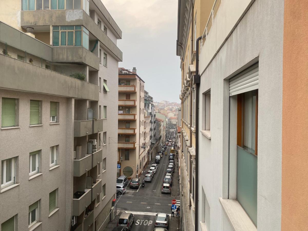 La Casa Di Giacomo Con Parcheggio Trieste Exterior photo